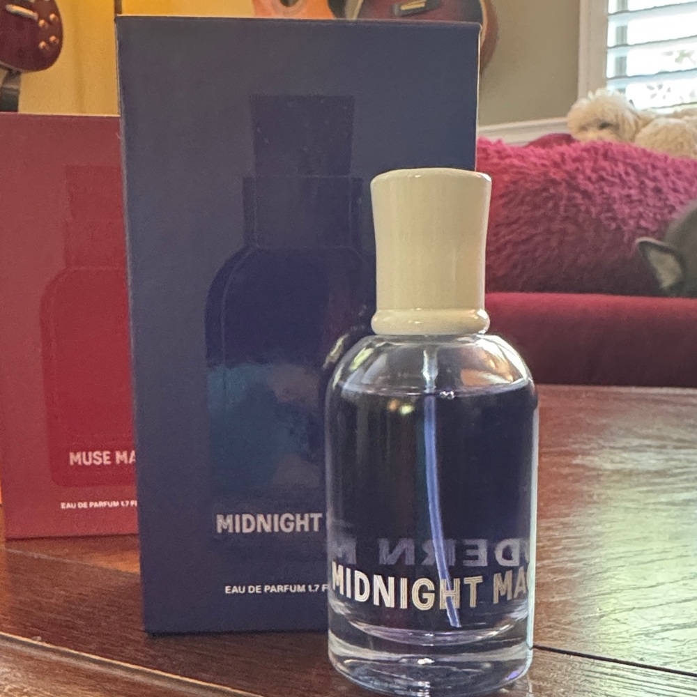 Midnight Man Eau de Parfum - White Cap & Blue Bottle